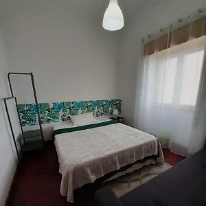 Anchor House Albergue